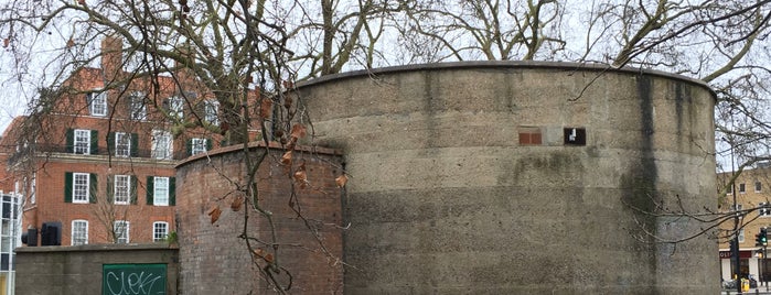 Clapham South Deep-Level Air Raid Shelter is one of todo london.