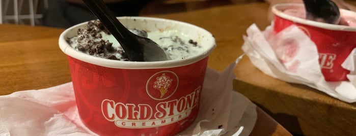 Cold Stone Creamery is one of Winda'nın Beğendiği Mekanlar.