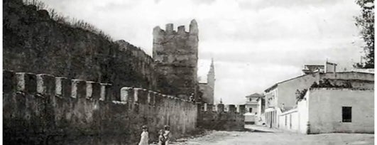 Muralla Macarena is one of Lugares Históricos en Sevilla - Historic Sites.