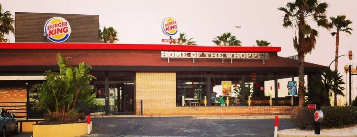 Burger King is one of Tempat yang Disukai Max.