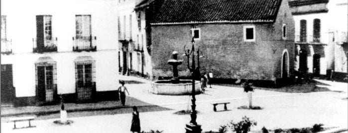 Plaza de los Naranjos is one of Lugares Históricos en la Costa del Sol.