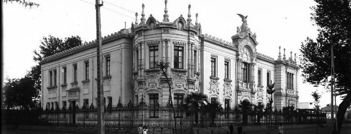 Laboratorio Municipal is one of Lugares Históricos en Sevilla - Historic Sites.