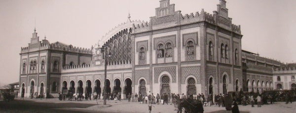 Plaza de Armas Shopping Centre is one of Lugares Históricos en Sevilla - Historic Sites.