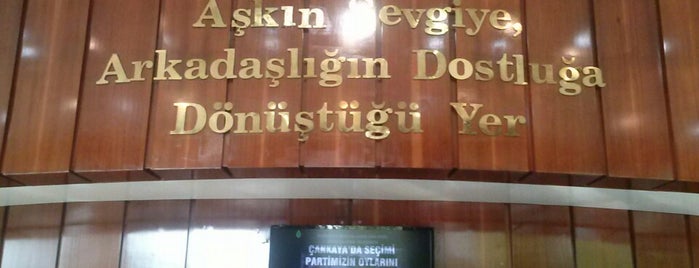 Vedat Dalokay Nikah Salonu is one of Ergün 님이 좋아한 장소.