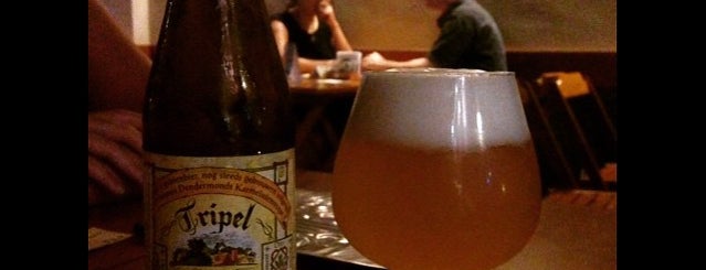 Lupulino is one of Bares com cervejas especiais.