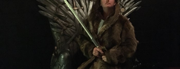 The Iron Throne is one of Kimmieさんの保存済みスポット.
