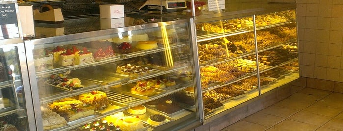 Bea's Bakery is one of Valley Eats.