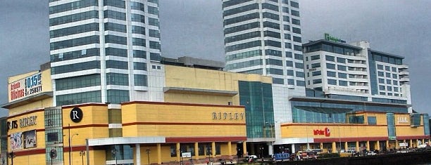 Mall Paseo Costanera is one of สถานที่ที่ Valeria ถูกใจ.