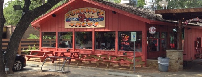 Torchy's Tacos is one of สถานที่ที่ Scott ถูกใจ.