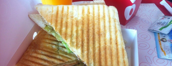Panino's is one of Fahdさんのお気に入りスポット.