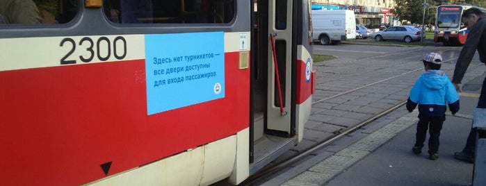 Остановка «Печорская улица - 20-я городская больница» is one of Наземный общественный транспорт (Остановки).