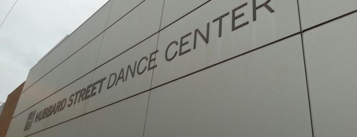Hubbard Street Dance Center is one of Orte, die Chris gefallen.