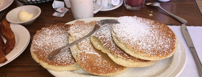 Country Pancake House and Restaurant is one of Sarasota Food.