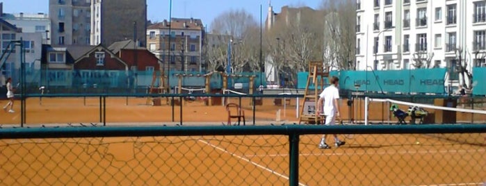 Azur tennis club is one of France.