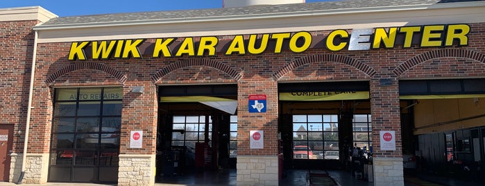 Kwik Kar Auto Center is one of Locais curtidos por Oscar.