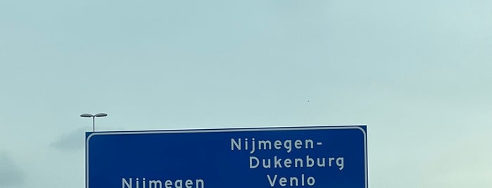Knooppunt Neerbosch is one of Knooppunten.