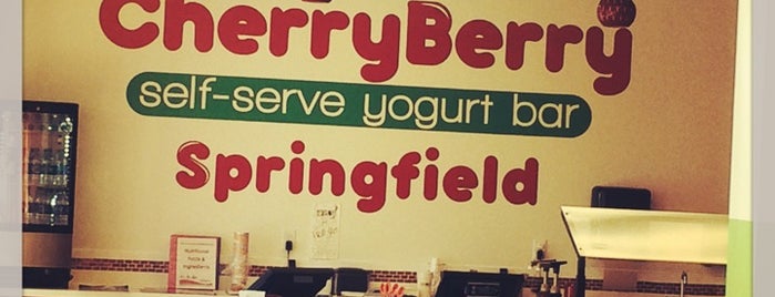 CherryBerry Yogurt Bar is one of Tempat yang Disukai Noah.