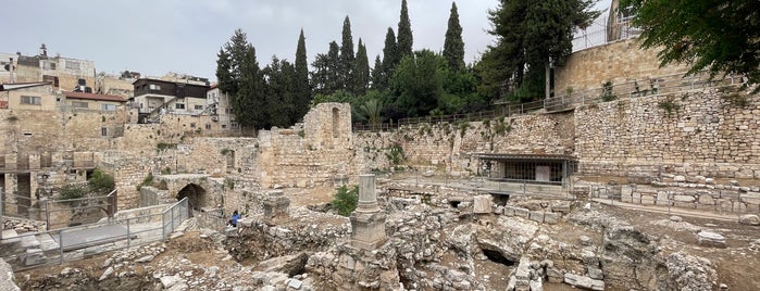 Pool of Bethesda is one of 그 거룩한 성아.