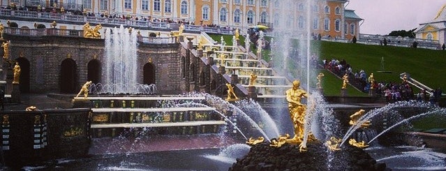 Большой Петергофский дворец is one of Санкт-Петербург.