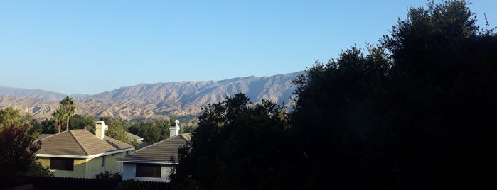 Sunland is one of Los Angeles districts and neighborhoods.