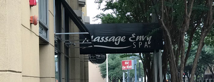 Massage Envy - Uptown at West Village is one of สถานที่ที่ Chris ถูกใจ.