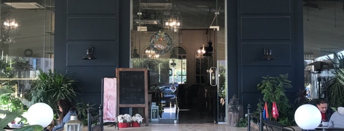 Piazzini Restaurant is one of مطاعم مفضله.