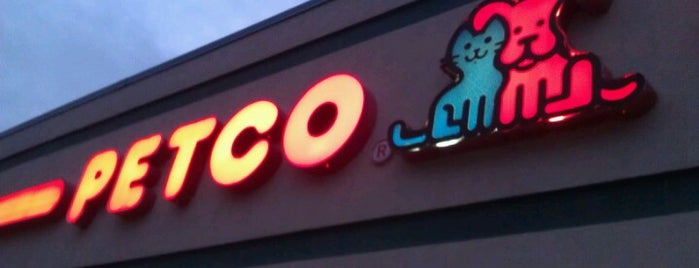 Petco is one of Candace 님이 좋아한 장소.
