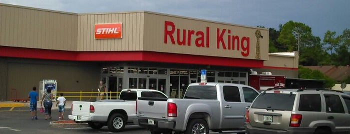 Rural King is one of สถานที่ที่ Danny ถูกใจ.