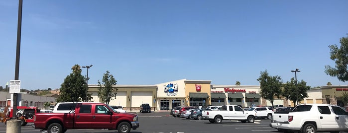Walgreens is one of Carlos’s Liked Places.