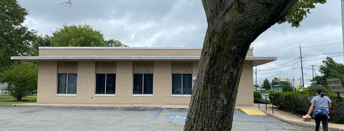 US Post Office is one of Tempat yang Disukai Eileen.