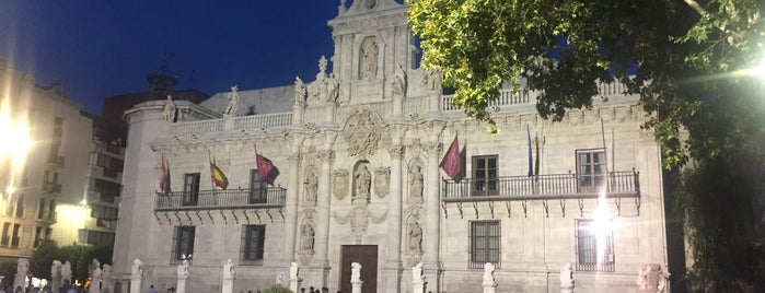 Plaza de la Universidad is one of Guide to Valladolid's best spots.