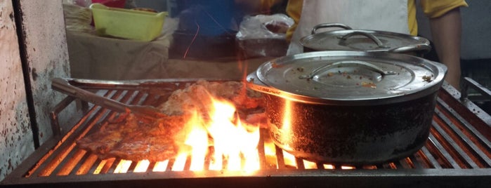 Tacos de Adrián is one of Locais curtidos por Pilar.