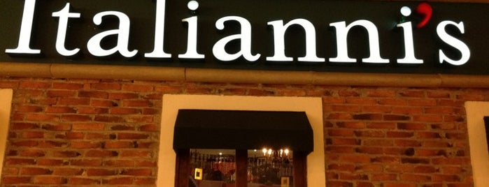 Italianni's is one of Tempat yang Disukai Olivia.