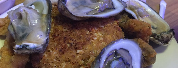 Captain Jim's Seafood Buffet is one of Pigeon Forge.