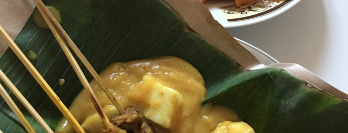 Sate Padang Mak Syukur is one of culinary.