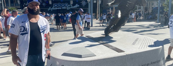 Jackie Robinson Statue is one of California Über Alles.