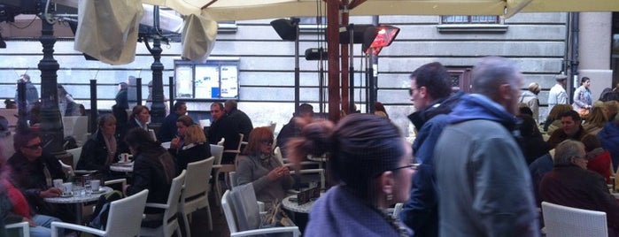 Caffe Bar "Cvjetni Trg" is one of Free Wi-Fi Zagreb.
