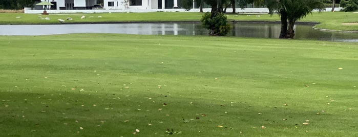 Lakewood Country Club is one of Golf Bangkok.