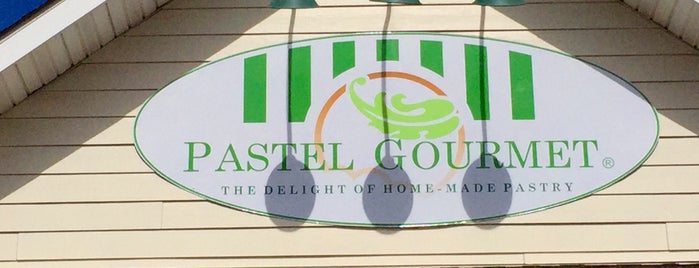 Pastel Gourmet is one of Tempat yang Disukai Camila.