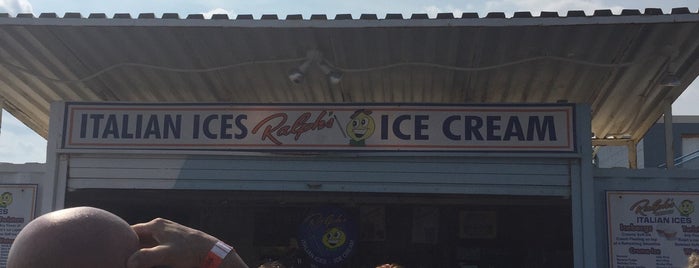 Ralph's Italian Ice Asbury Park Boardwalk is one of สถานที่ที่ Stephen ถูกใจ.