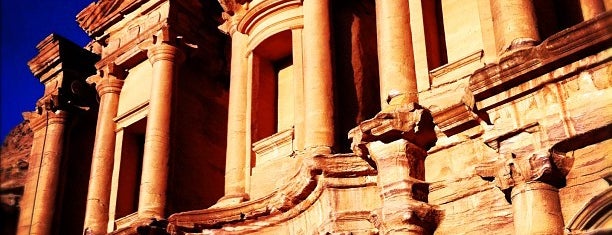 Petra is one of New 7 Wonders.