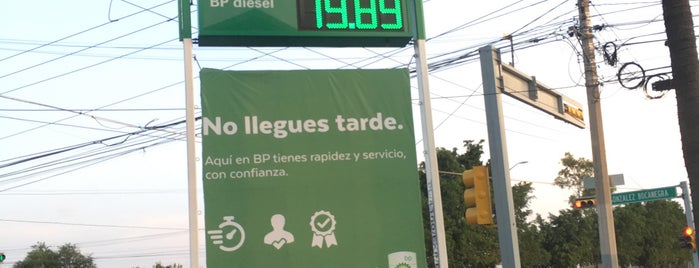 Gasolinería Don Justo is one of León.