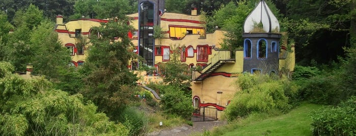 Ronald McDonald Haus (Hundertwasser-Haus) is one of 4sq365deQ4.