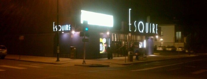 Landmark Esquire Theater is one of Posti che sono piaciuti a Gabe.