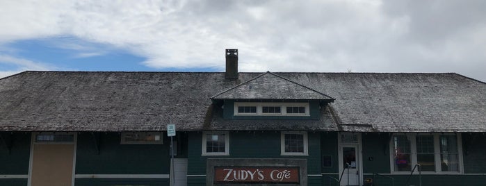 Zudy's Cafe is one of สถานที่ที่ Jonathan ถูกใจ.