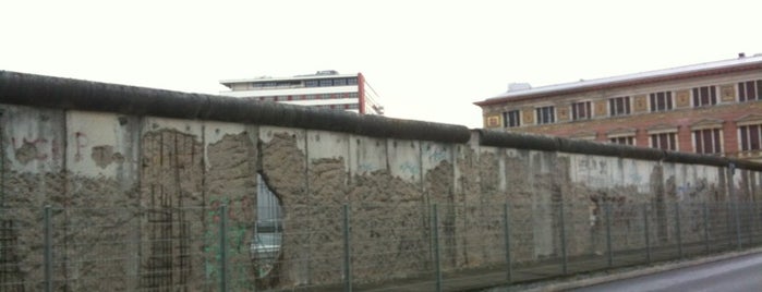 Baudenkmal Berliner Mauer is one of Berlin Essentials.