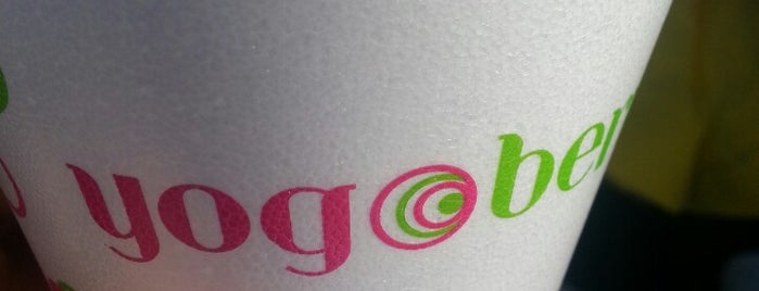 Yog Berry is one of #BsAsFoodie (Coffee & Ice Cream).