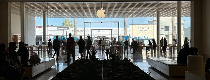 Apple Fashion Square is one of Apple Stores US West.
