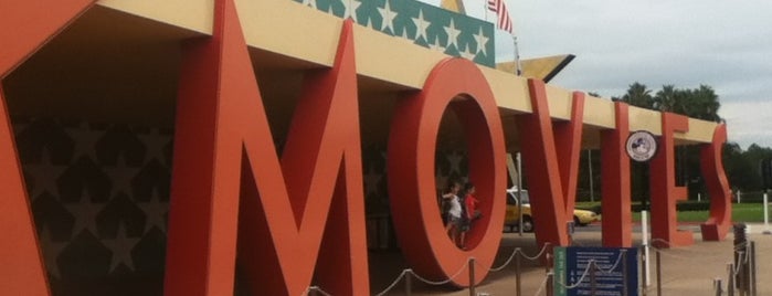 All-Star Movies Bus Stop is one of Posti che sono piaciuti a Dany.