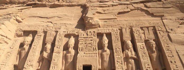 Small Temple of Hathor and Nefertari is one of Egito.